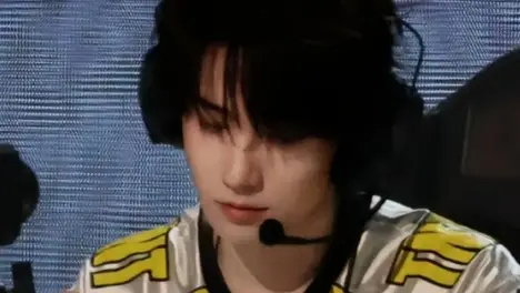 电竞世界杯四强对阵出炉：GenG迎战T1，BLG对决G2，巅峰之战一触即发！-电竞比分网